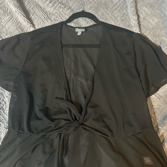 Torrid Mesh Flutter Sleeve Tie front Swim Cover Up Top - Picture 3 of 5